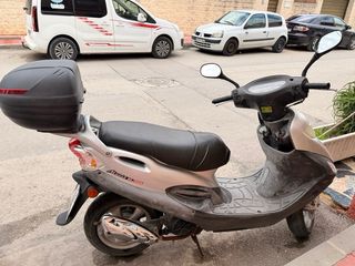 Kymco Movie 125cc Scooter Automática