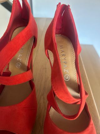 Zapatos de tacón Marypaz rojos