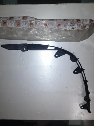 Soporte cierre de paragolpes delantero Citroën C5