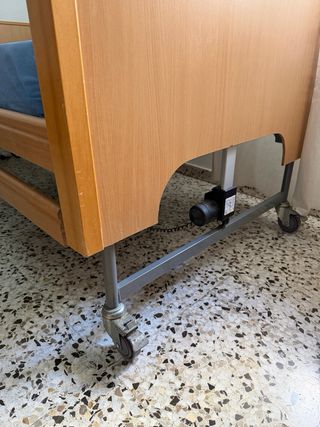 Cama articulada madera.