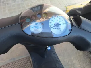 Piaggio Zip 2T Scooter Negro