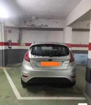 Venta de garaje para coche pequeño o motos