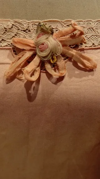 Vestido antiguo de seda.