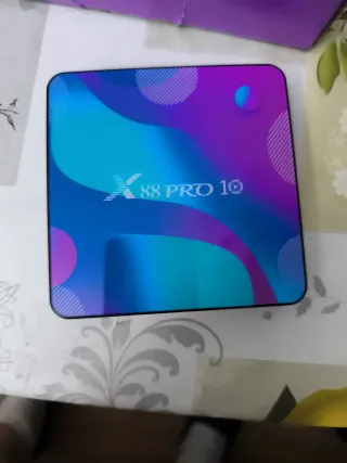 X88 PRO 10 TV Box 10bit WiFi H.265