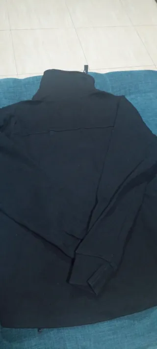 Sudadera deportiva térmica Lefties Negra