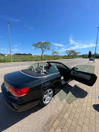 BMW 320i 2008