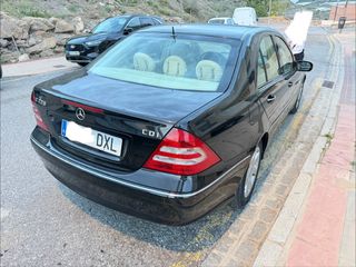 Mercedes-Benz Clase C 2006