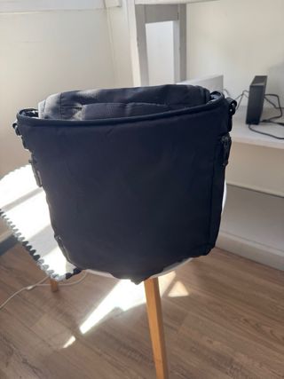 Maleta para cámara negra y roja