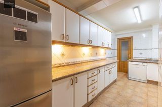 Piso en venta en Camino de Ronda - Rosaleda en Granada