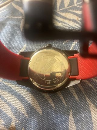 Reloj Puma Negro y Rojo
