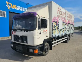 Man 12.192  Portacajas 20 de pies.Caja incluida