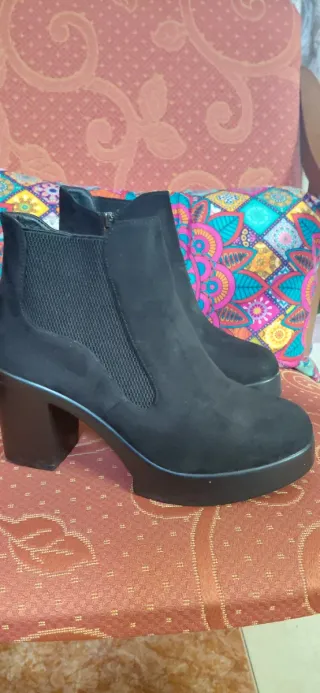 Botines negros Talla 38