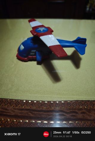 Kinder Sorpresa Pasqua 2025 Avengers Marvel VDE01