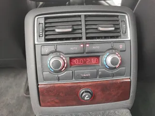 Audi A8 2004