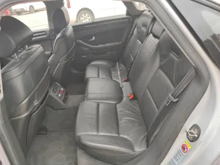 Audi A8 2004
