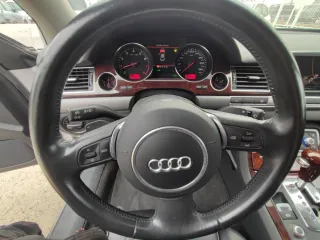 Audi A8 2004
