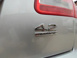 Audi A8 2004