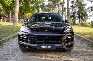 Porsche Cayenne 2024 E-HYBRID