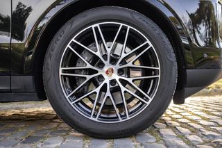 Porsche Cayenne 2024 E-HYBRID