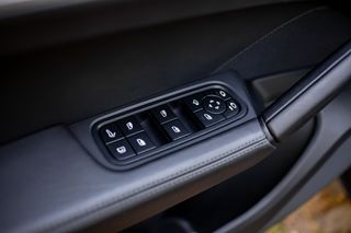 Porsche Cayenne 2024 E-HYBRID