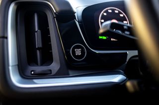 Porsche Cayenne 2024 E-HYBRID