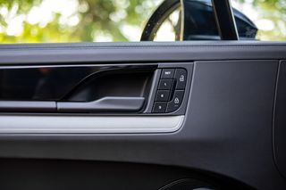Porsche Cayenne 2024 E-HYBRID
