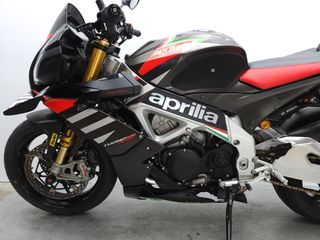 APRILIA TUONO V4 1100 FACTORY 2020 32710 kms.