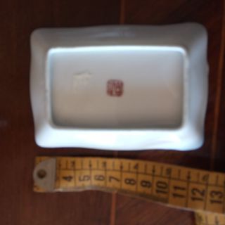 Vassoio in porcellana vintage dipinto a mano