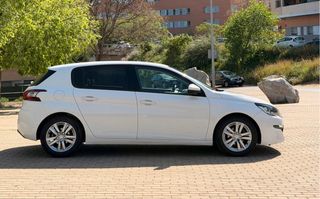 Peugeot 308 2015