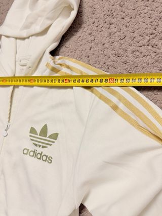 Adidas Sudadera con Cremallera y Logo Dorado