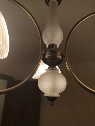 Lámpara colgante de cristal y metal