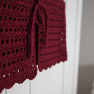 Chaleco de crochet rojo