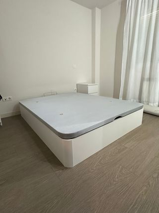 Canape abatible blanco y beige 150x190 A estrenar