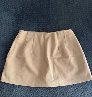 Falda marron , falda cuadros  y falda cuero