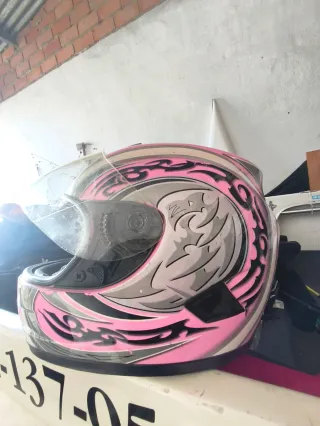 Casco MT Rosa