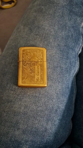 Mechero Zippo grabado