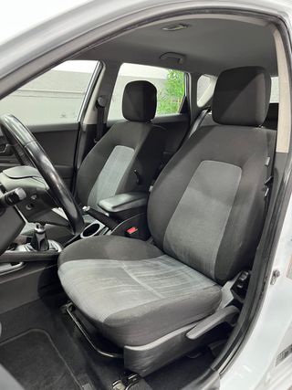 KIA Ceed 2012
