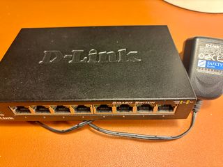 Switch D-Link DGS-108 8 Puertos Gigabit