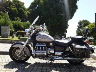 Honda Valkyria F6C 1500, 6 cilindros Custom