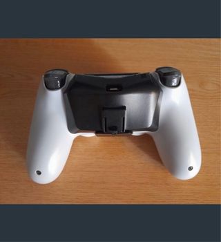 PS4 Pro 1TB Glacier White