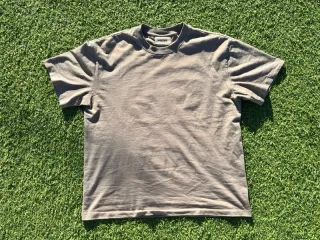 Camiseta Fear of God Essentials - Taupe/Harvest