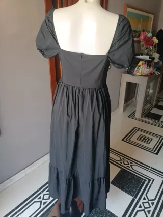 Abito nero midi maniche a palloncino Made in Italy