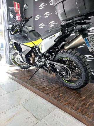Husqvarna 2022 | 29.000 km | Gris | 9.499€