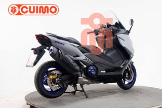 YAMAHA TMAX 560