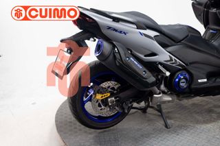 YAMAHA TMAX 560