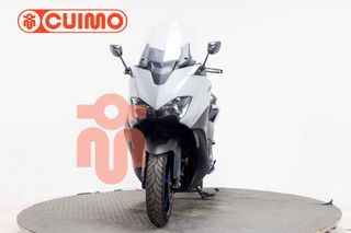 YAMAHA TMAX 560