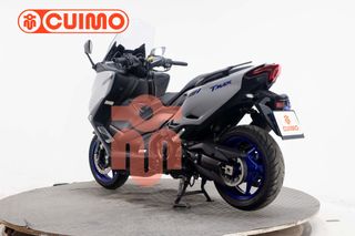 YAMAHA TMAX 560