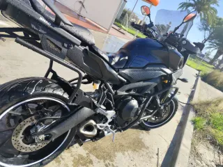 Yamaha Tracer 900 Negra