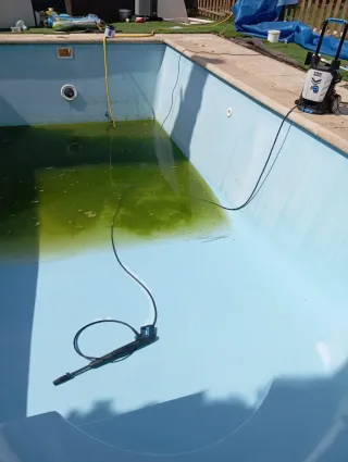 Limpieza piscina fibra y obras