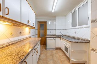 Piso en venta en Camino de Ronda - Rosaleda en Granada